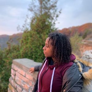 Meet your Posher, Avonae